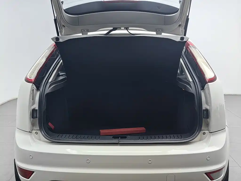 Ford Focus — миниатюра 16