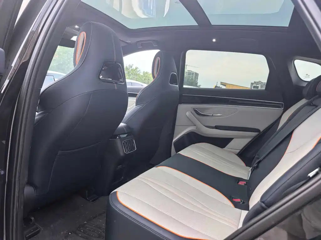 BYD PLUS New Energy — миниатюра 8