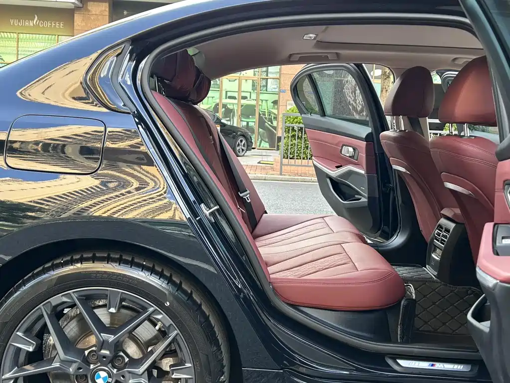 BMW 3 Series — миниатюра 13
