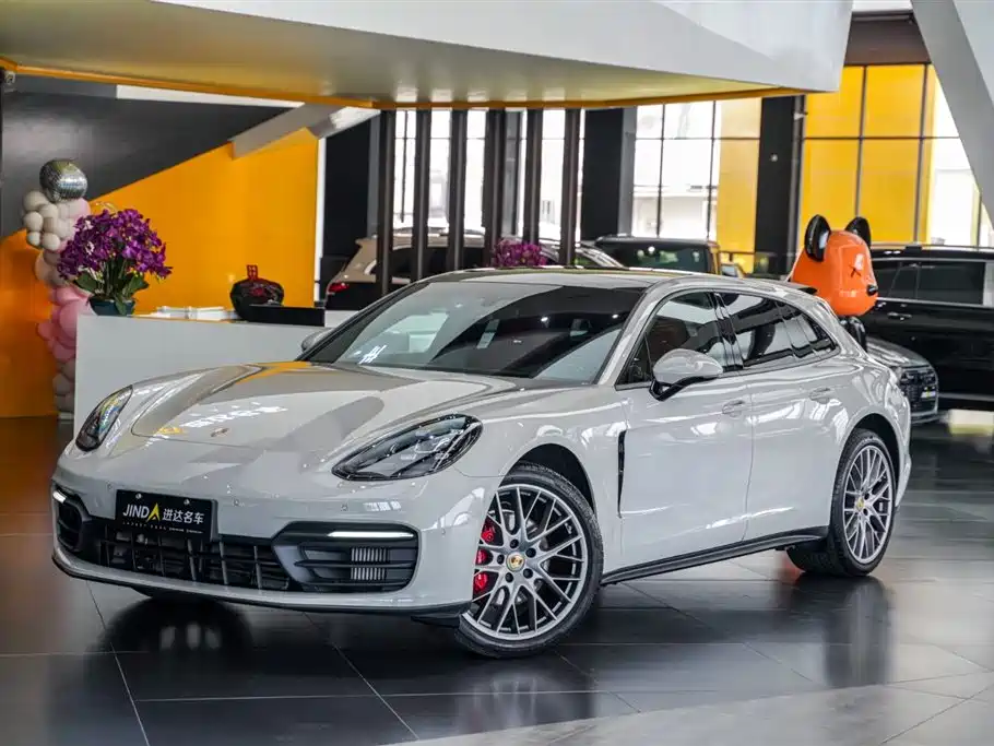 Porsche Panamera 2022