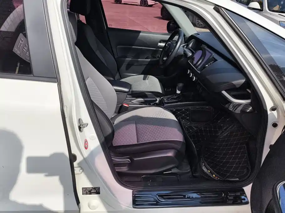 Honda Fit — миниатюра 8