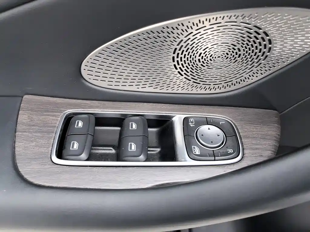 Roewe D7 — миниатюра 9