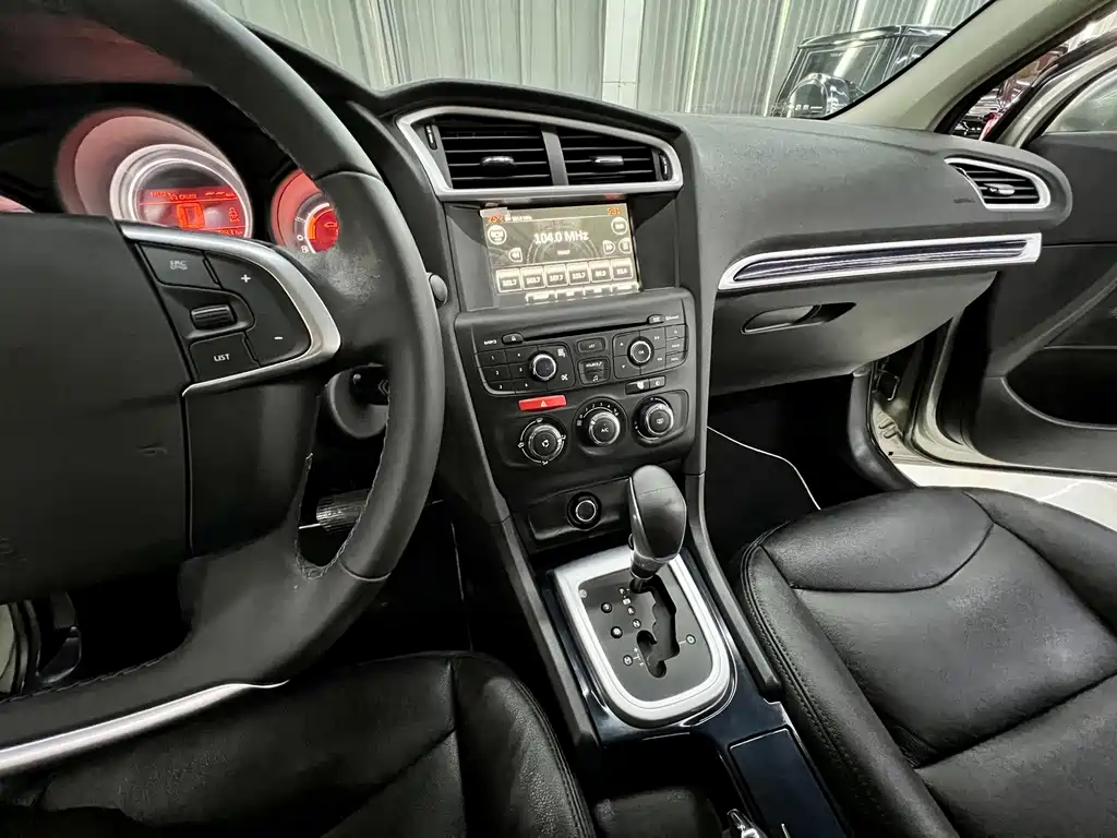 Citroen C4L — миниатюра 12