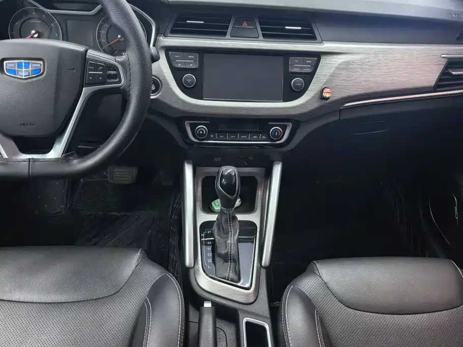 Geely Vision X3 — миниатюра 16