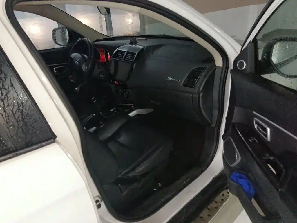 Mitsubishi ASX — миниатюра 19