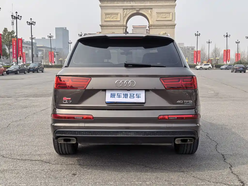 Audi Q7 — миниатюра 14
