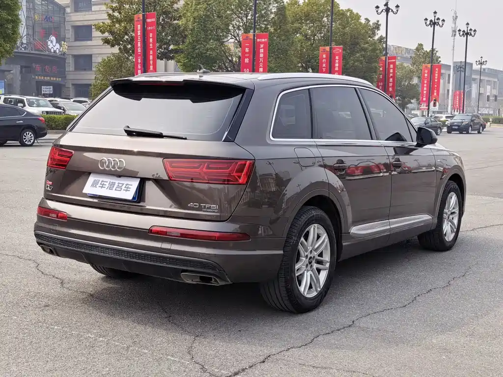 Audi Q7 — миниатюра 15