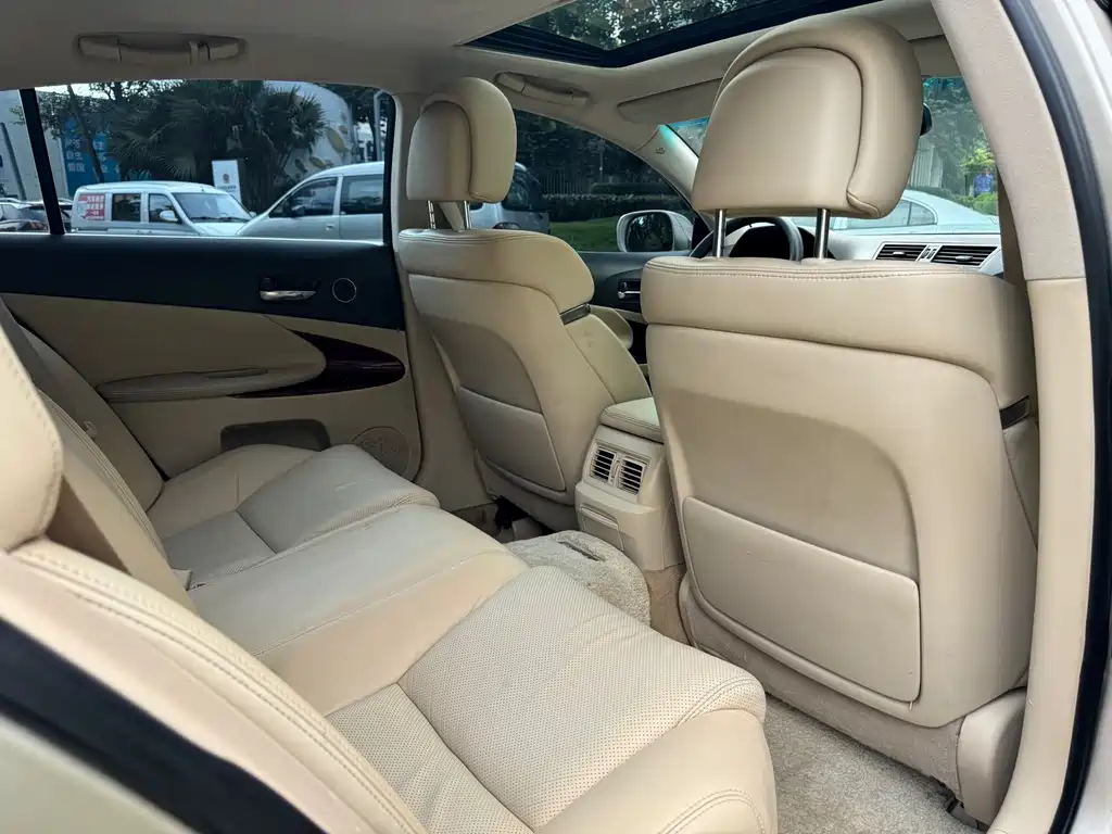 Lexus GS — миниатюра 8