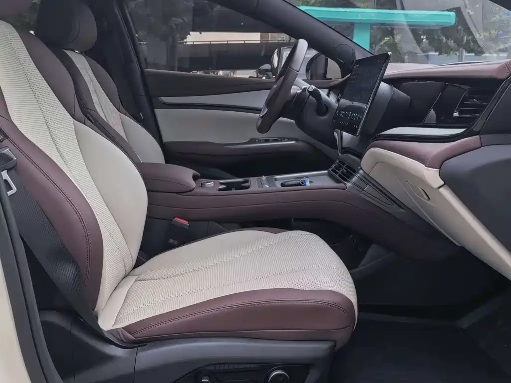 BYD Seal 07 DM-i — миниатюра 10