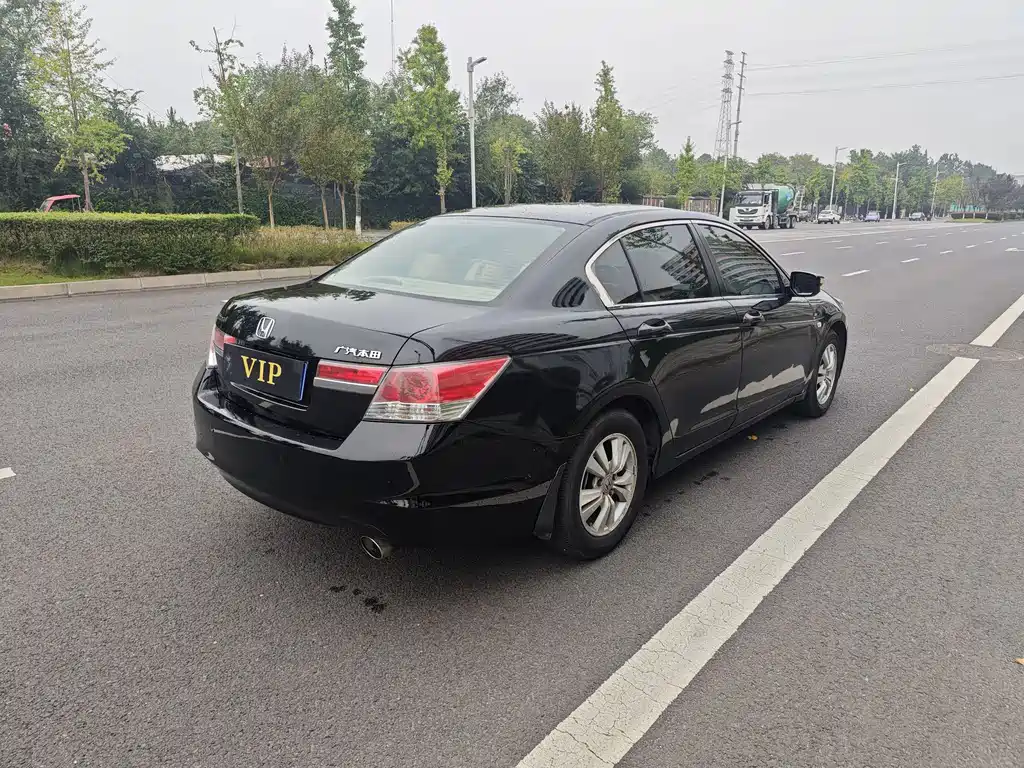 Honda Accord — миниатюра 6