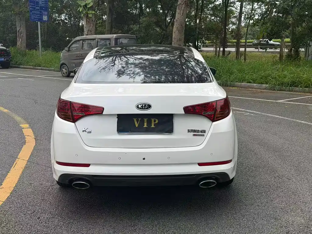 Kia K5 2012 2.0L AT GLS