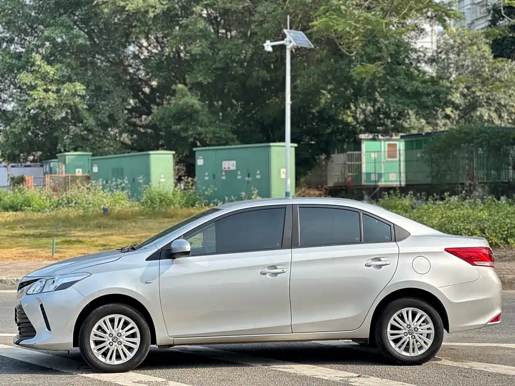 TOYOTA VIOS