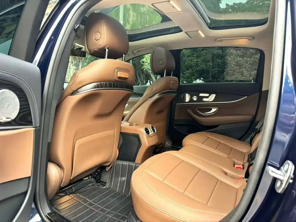 Mercedes-Benz E-Class — миниатюра 4