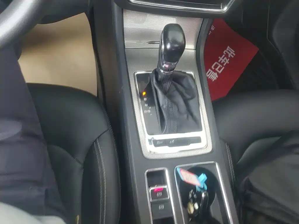 Roewe i6 Classic — миниатюра 14