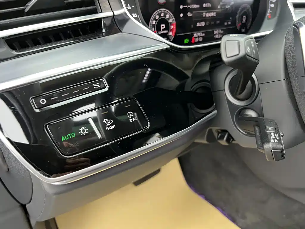 Audi A8 2021 A8L 55 TFSI quattro Luxury