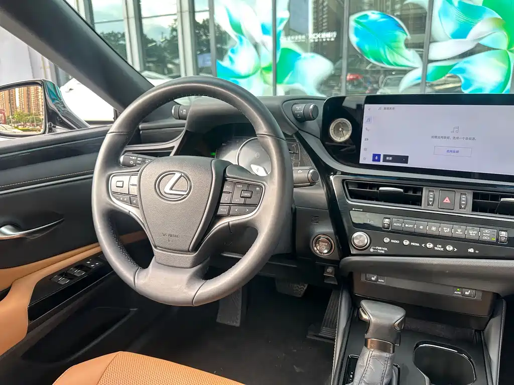 Lexus ES — миниатюра 23