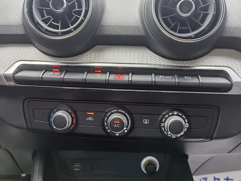Audi Q2L — миниатюра 12