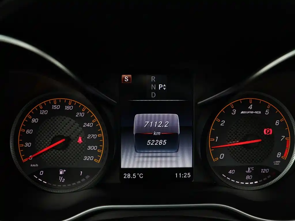 Mercedes-Benz C-Class AMG — миниатюра 23