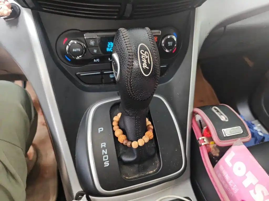 Ford Kuga — миниатюра 15