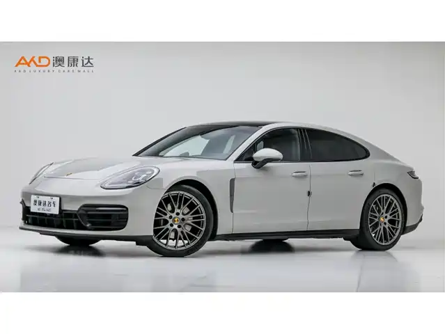Porsche Panamera / 2.9T / 23 / Platinum Edition