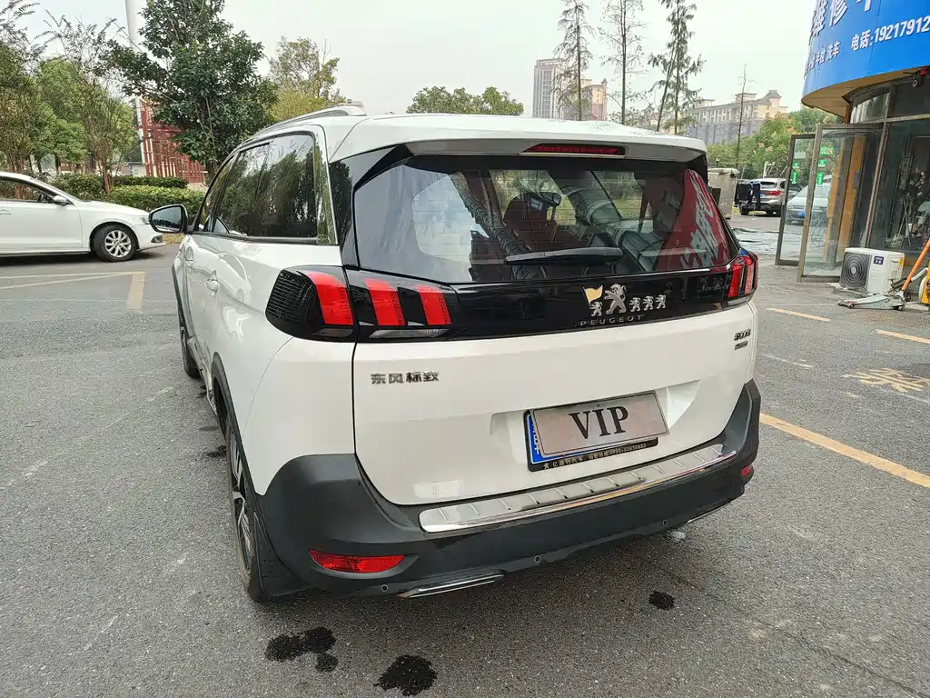 Peugeot 5008 — миниатюра 9