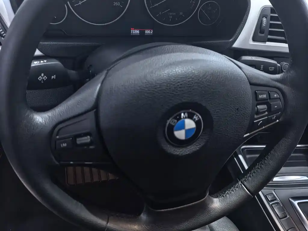 BMW 3 Series — миниатюра 4