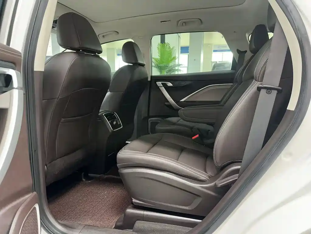 GEELY AUTOMOBILE JIAJIE