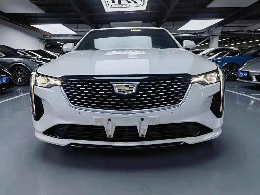 CADILLAC CT4