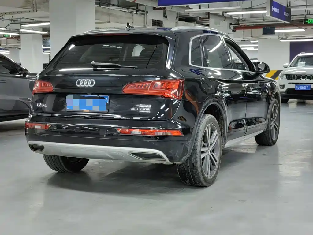 Audi Q5L — миниатюра 4