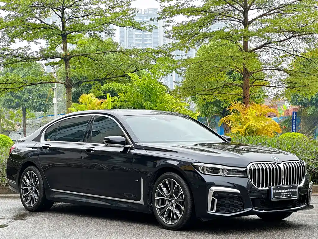 BMW 7 SERIES