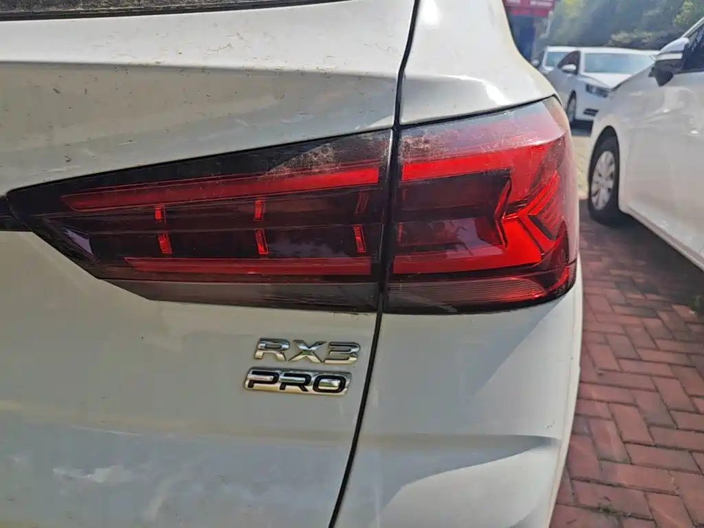 Roewe RX3 — миниатюра 8