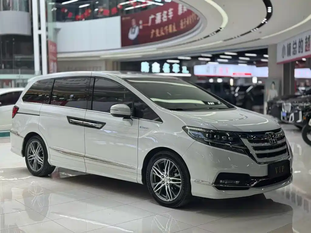 Honda Elysion 2016 2.4L
