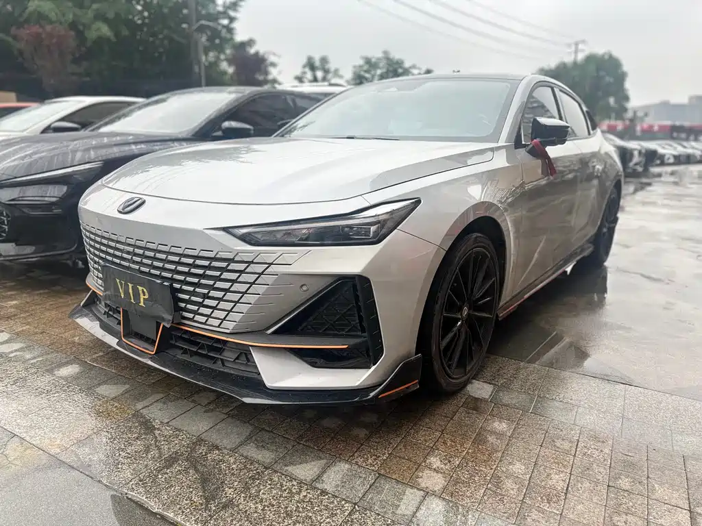 Changan UNI-V 2023