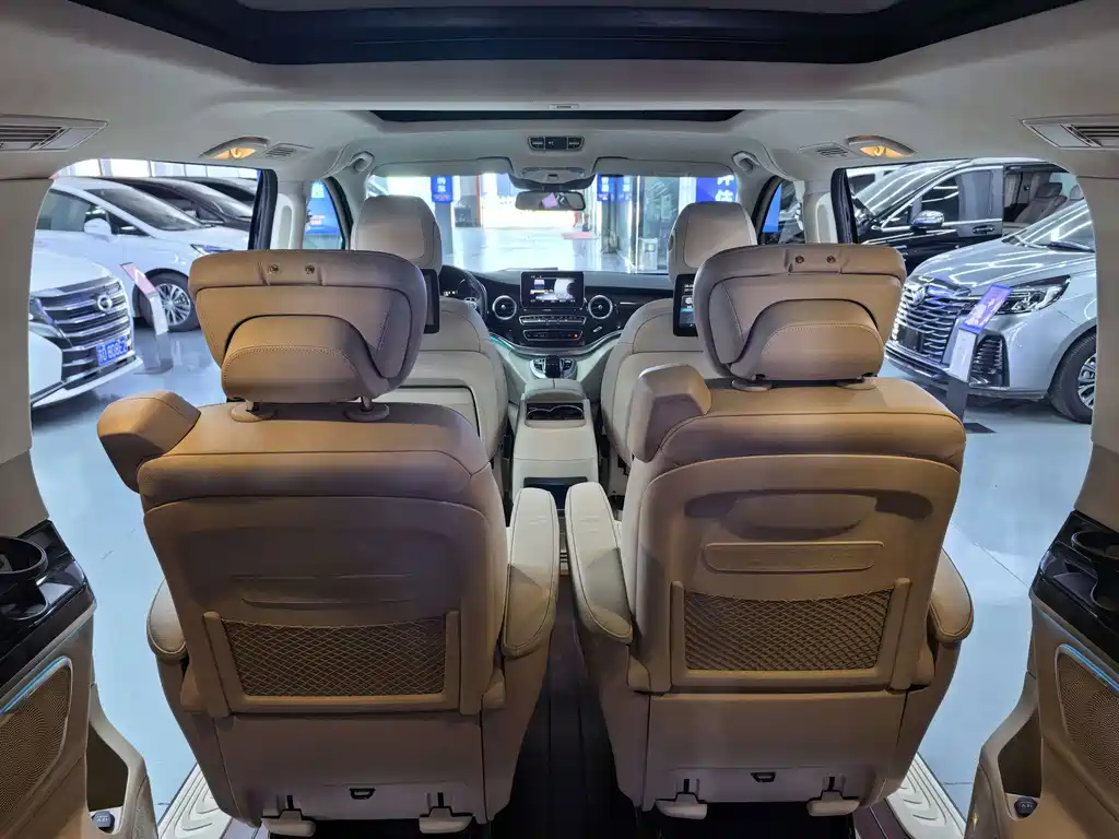 Mercedes-Benz V-Class — миниатюра 14