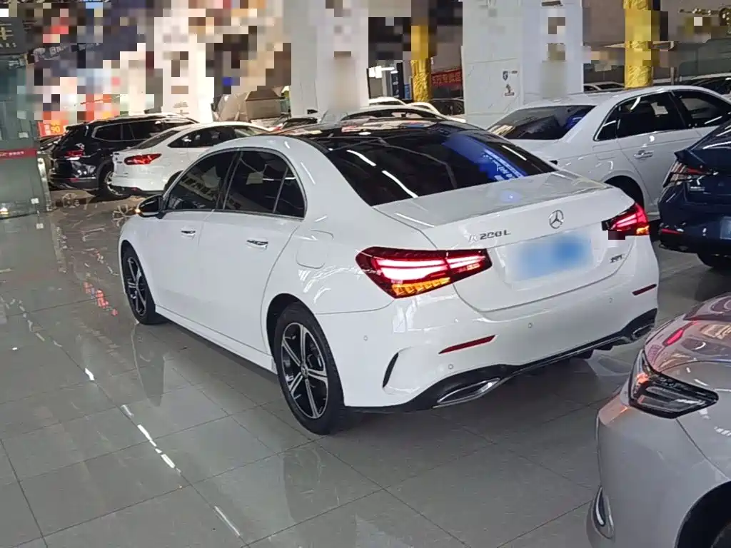 Mercedes-Benz A-Class — миниатюра 5