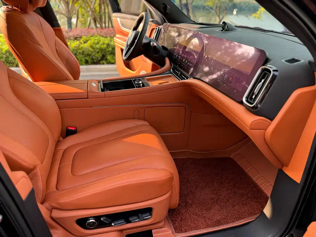 AITO ASK THE WORLD M9