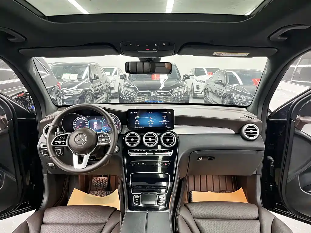 Mercedes-Benz GLC — миниатюра 9