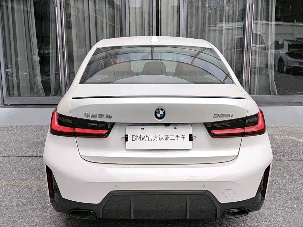 BMW 3 Series — миниатюра 3