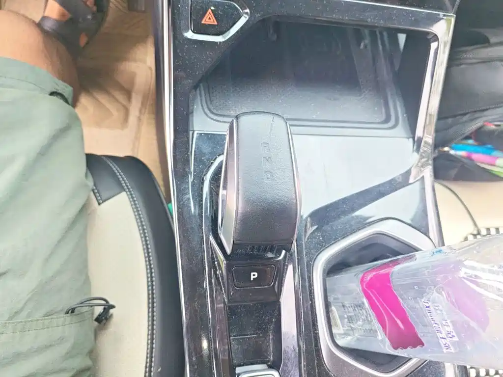 Geely Boyue L — миниатюра 10