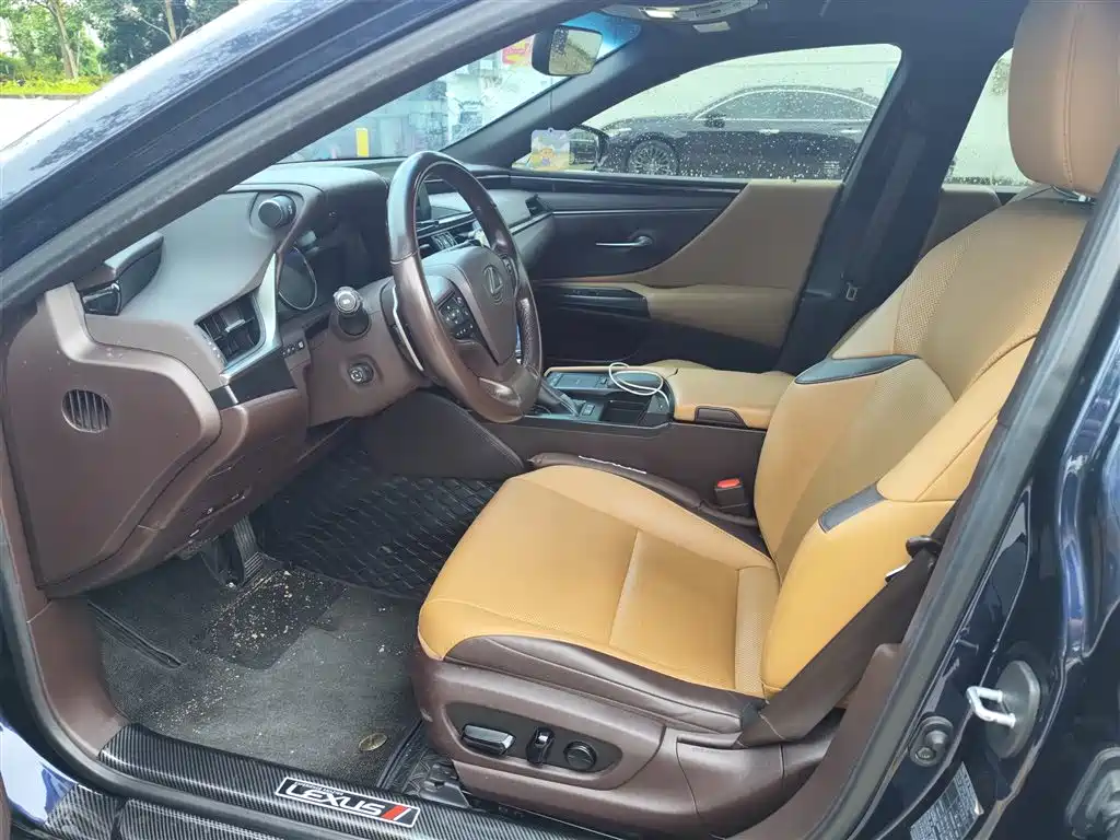 Lexus ES — миниатюра 6