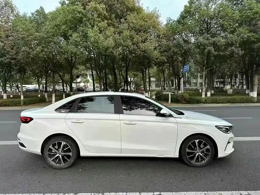 GEELY AUTOMOBILE EMGRAND