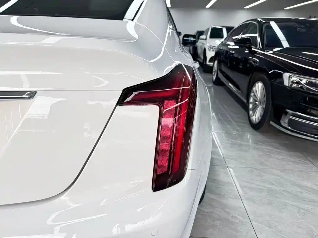 Cadillac CT5 — миниатюра 21