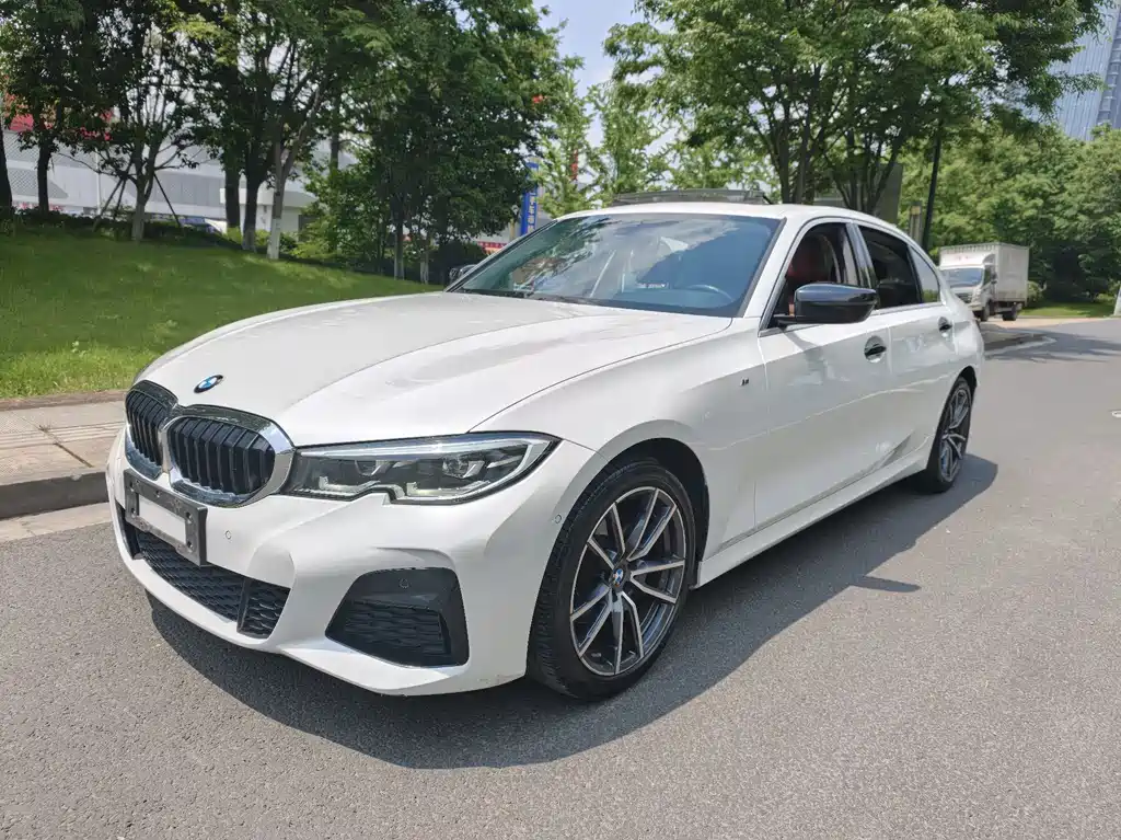 BMW 3 Series 2021