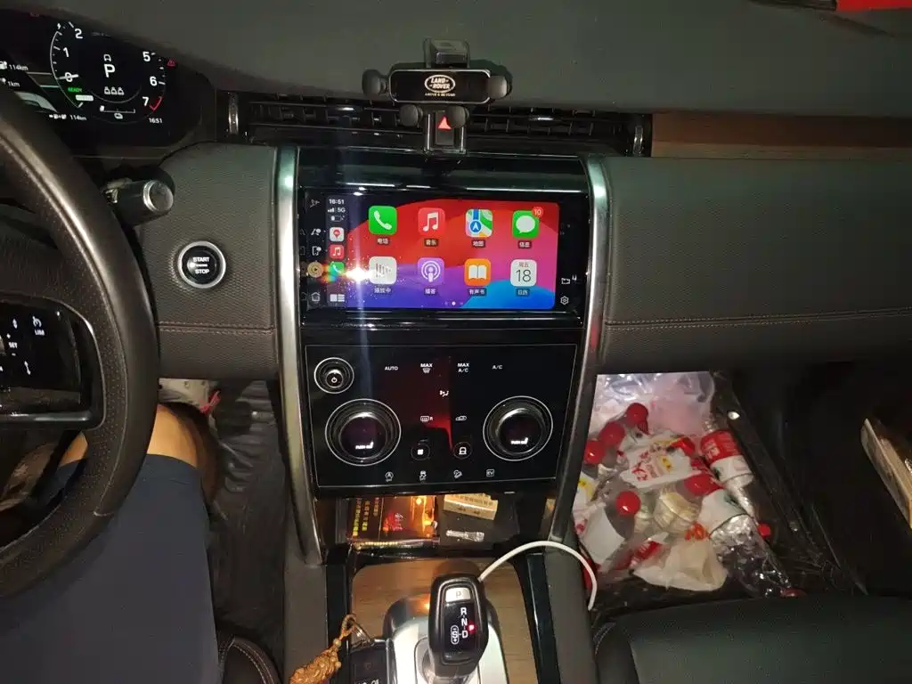 Land Rover Discovery Sport Hybrid — миниатюра 9