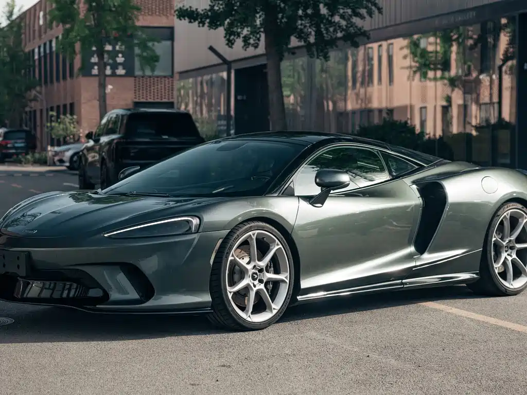 McLaren GT 2020