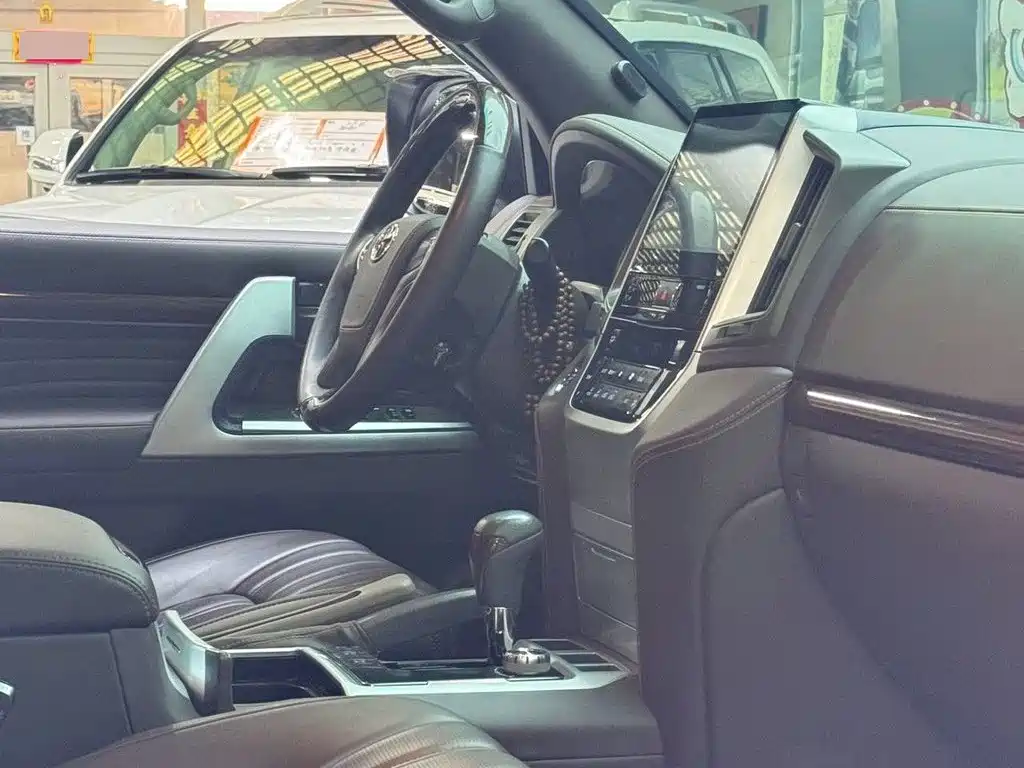 Toyota Land Cruiser 2015 4.0L V6