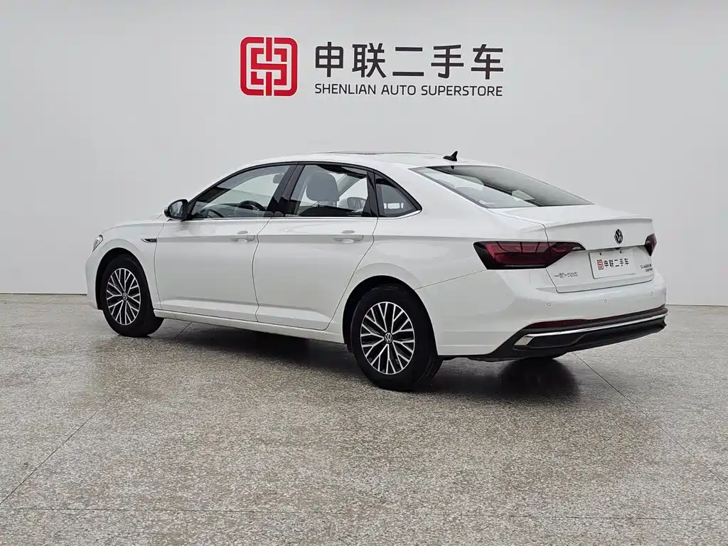 Volkswagen Sagitar — миниатюра 3