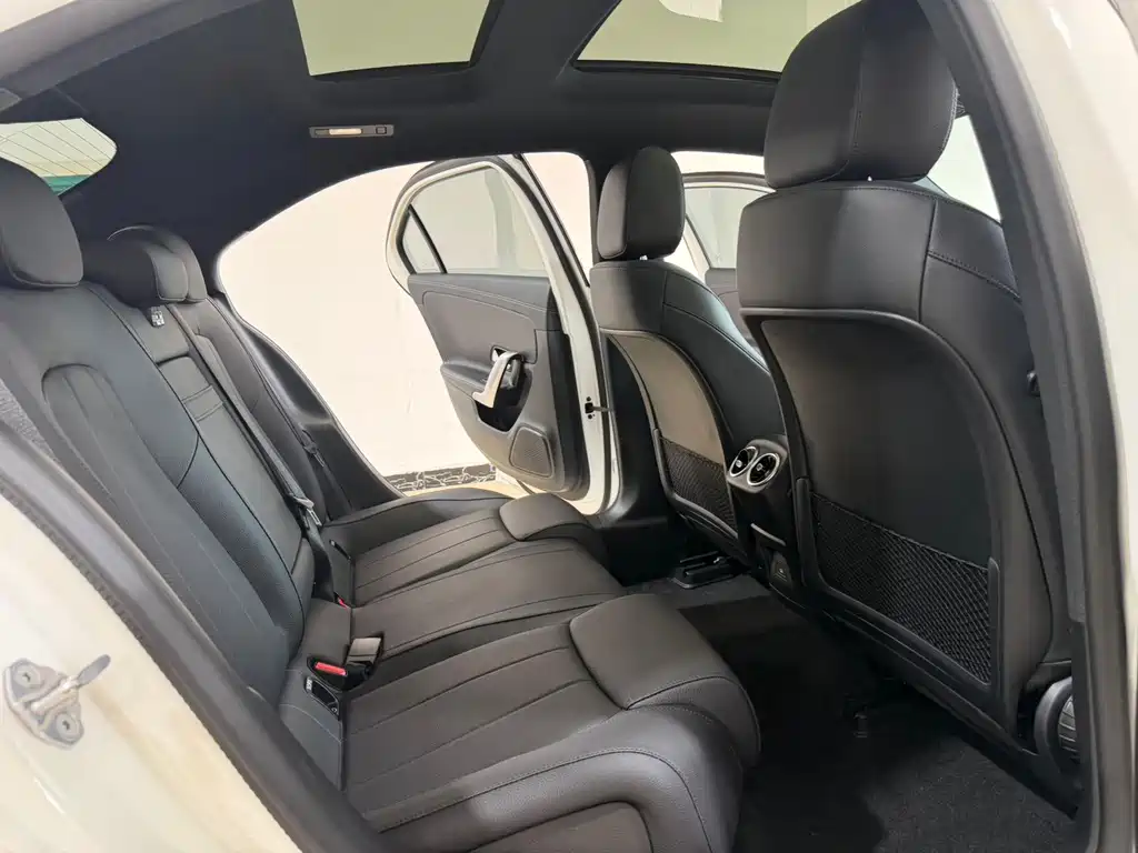 Mercedes-Benz A-Class — миниатюра 11