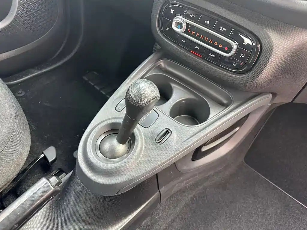 smart Smart Fortwo — миниатюра 22