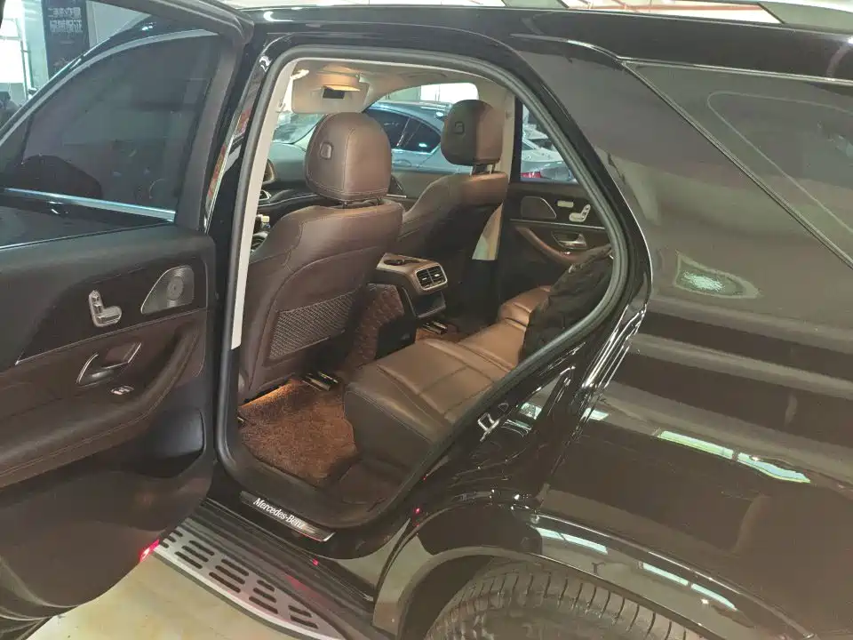 Mercedes-Benz GLE (Import) — миниатюра 6